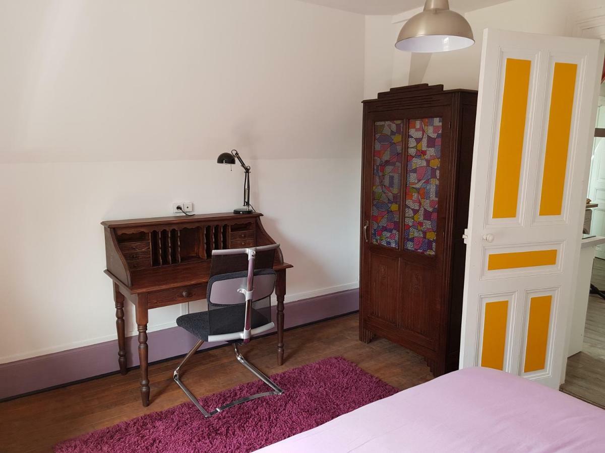 Appartement Atypique - 2 Chambres - Rue Calme Dans Centre Ville ซีดาน ภายนอก รูปภาพ