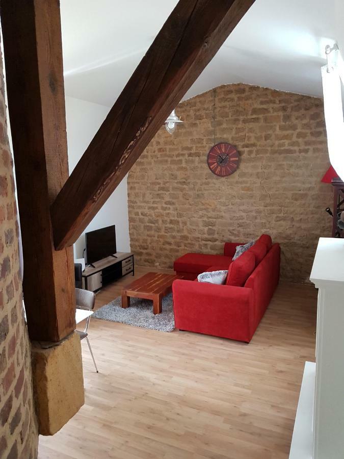 Appartement Atypique - 2 Chambres - Rue Calme Dans Centre Ville ซีดาน ภายนอก รูปภาพ
